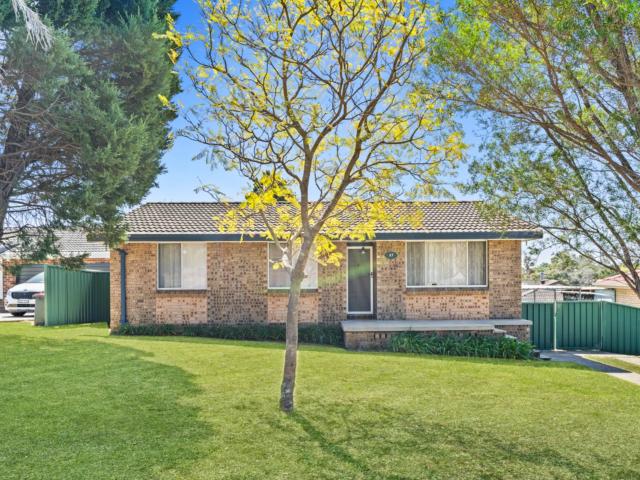 house 27 Frontignan Street, Eschol Park