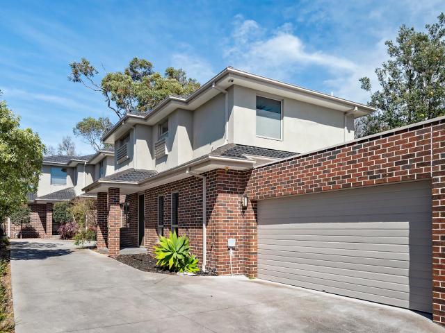 house 2/4 George Street, Frankston