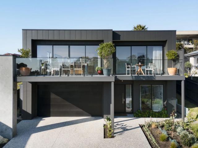 house 25 Manna Street, Dromana