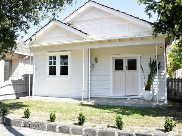 house 25 Saunders Street, Coburg