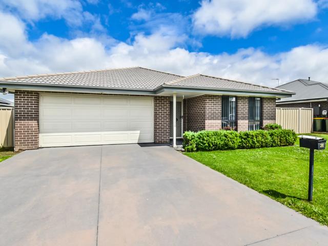 house 26 Clem McFawn Place, Orange