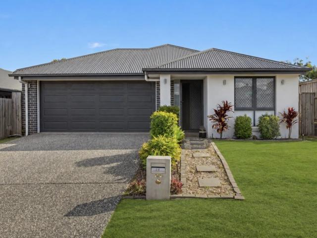 house 26 Hilton Street, Bellbird Park