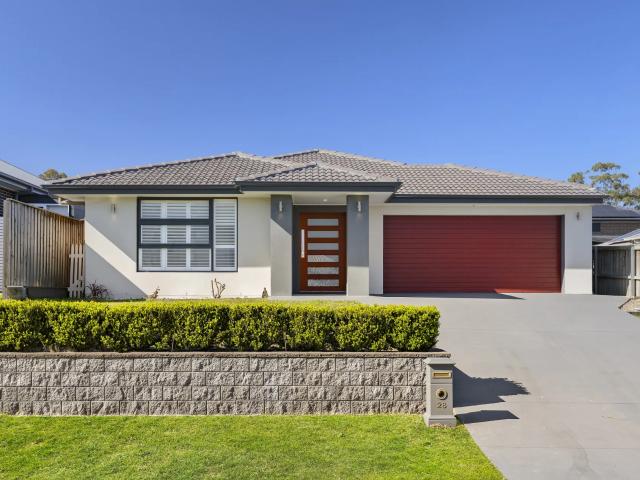 house 28 Mountain Street, Chisholm