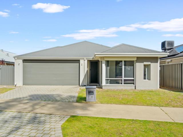 house 29 Clarendon Circuit, Lakelands
