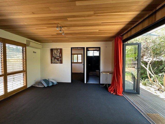 House 2 Bedroom For Rent Coburg North VIC 600 ES102751559