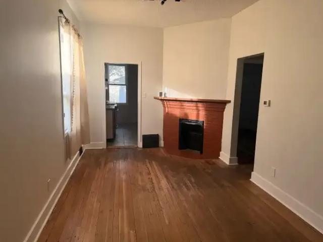 House 2 Bedroom For Rent Calgary AB 1800 ES105467157