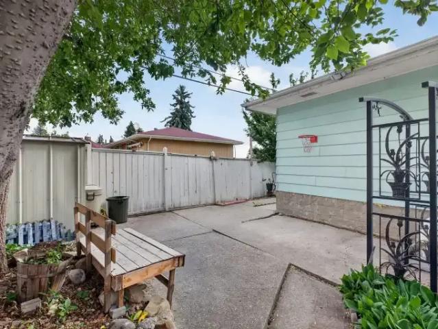 House 2 Bedroom For Rent Calgary AB 2100 ES105654130