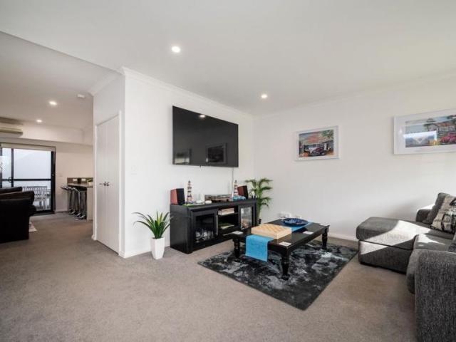 House 2 Bedroom For Rent Clarkson, WA ES103659089