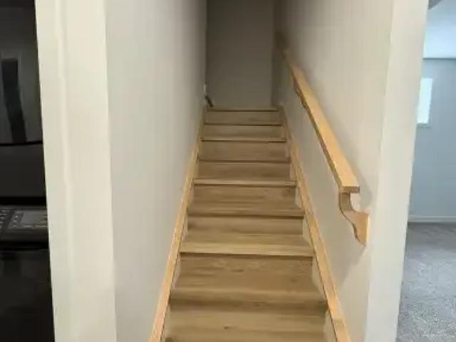 House 2 Bedroom For Rent Airdrie AB 1200 ES106148359