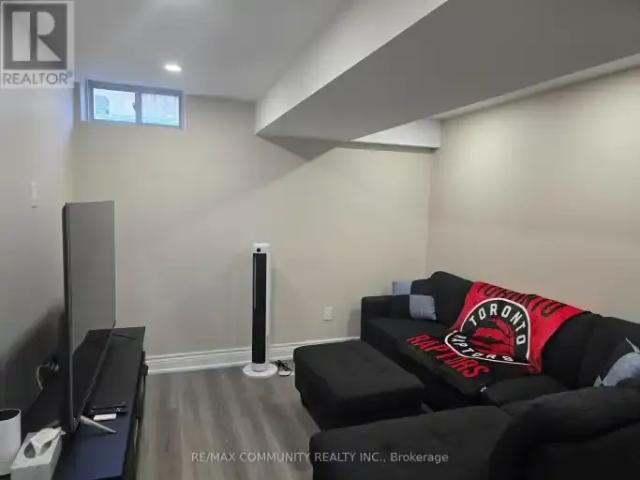 House 2 Bedroom For Rent Ajax ON 1800 ES105822000