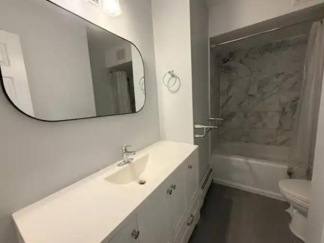 House 2 Bedroom For Rent Barrie ON 2015 ES104940688