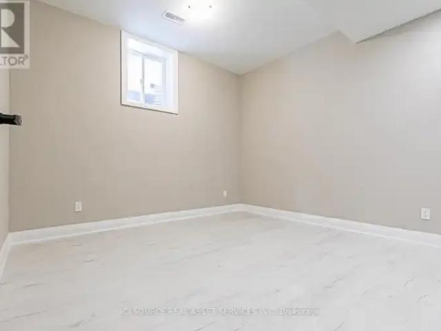 House 2 Bedroom For Rent Bradford West Gwillimbury ON 2300 ES103011881