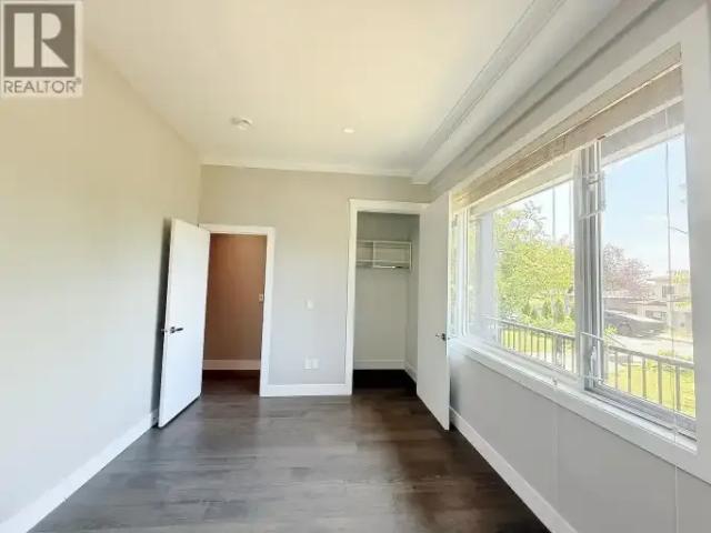 House 2 Bedroom For Rent Burnaby BC 2400 ES105023385