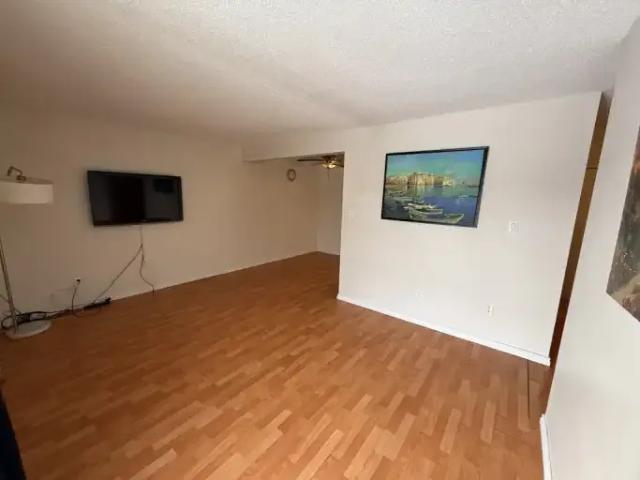 House 2 Bedroom For Rent Edmonton AB 1350 ELS102846652