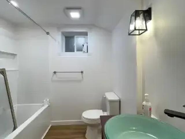 House 2 Bedroom For Rent Edmonton AB 1400 ES103594416