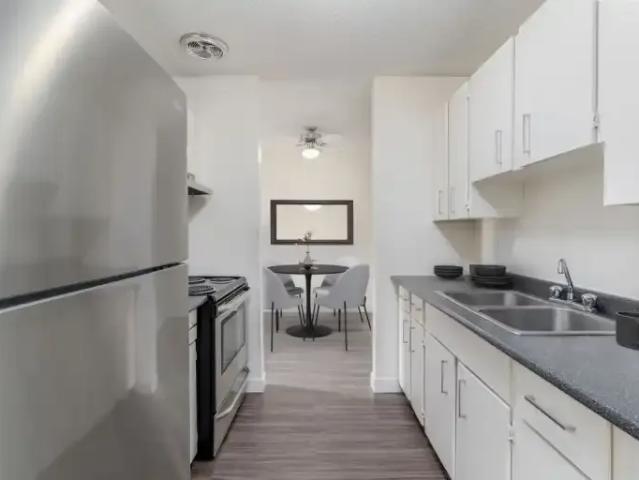 House 2 Bedroom For Rent Edmonton AB 1519 ES103651043