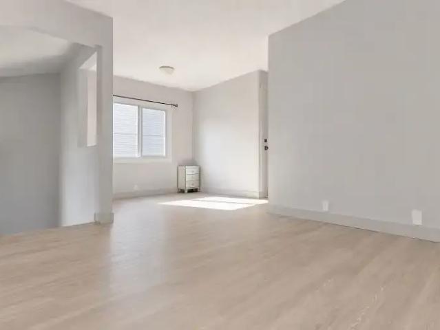 House 2 Bedroom For Rent Edmonton AB 1850 ELS105072195