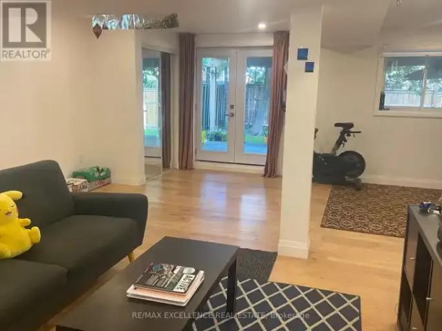House 2 Bedroom For Rent Kitchener ON 1900 ES105269581