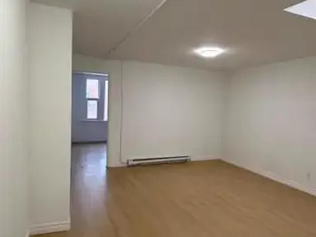 House 2 Bedroom For Rent Kitchener ON 1950 ELS100443831