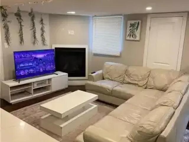 House 2 Bedroom For Rent Kitchener ON 1975 ES105467382