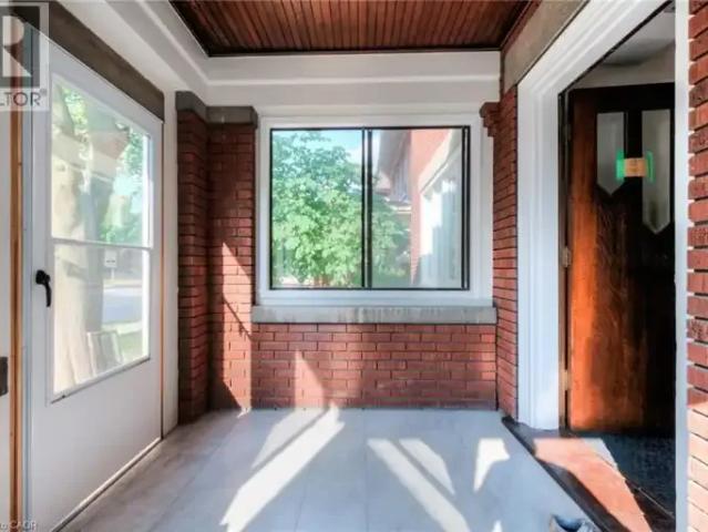 House 2 Bedroom For Rent Kitchener ON 1995 ES105543578