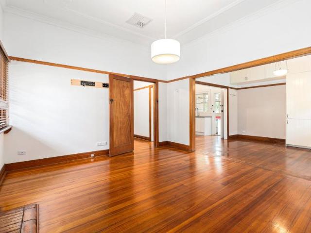 House 2 Bedroom For Rent Oakleigh VIC 680 ES105111834
