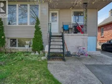 London, Ontario - Garden, Deck, Air conditioning