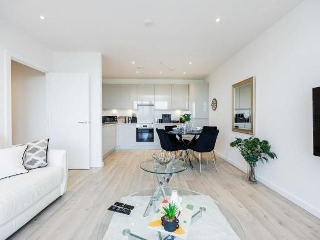 House 2 Bedroom For Rent London London 3999 ES77147056