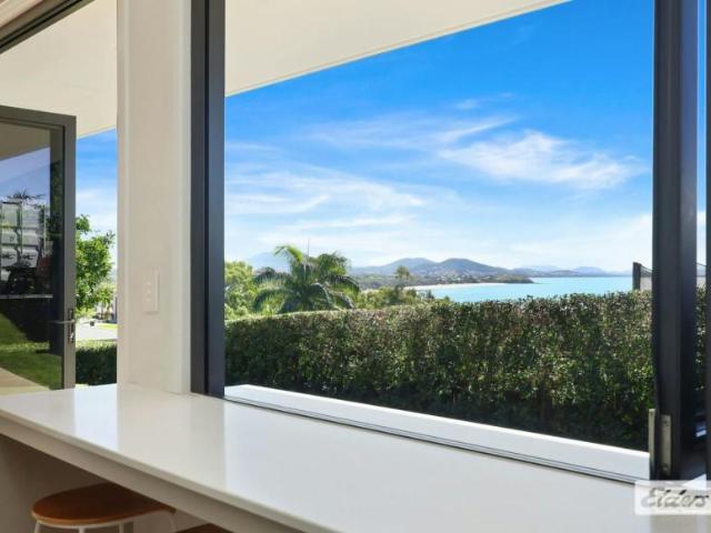 House 2 Bedroom For Rent Lammermoor QLD 1200000 ES105932864