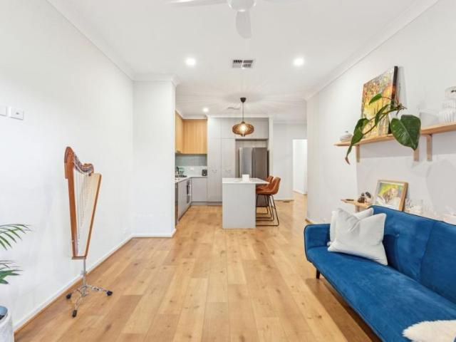 House 2 Bedroom For Rent Largs North, 799000 ES105111810
