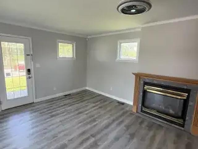 House 2 Bedroom For Rent Lasalle ON 2500 ES102657765