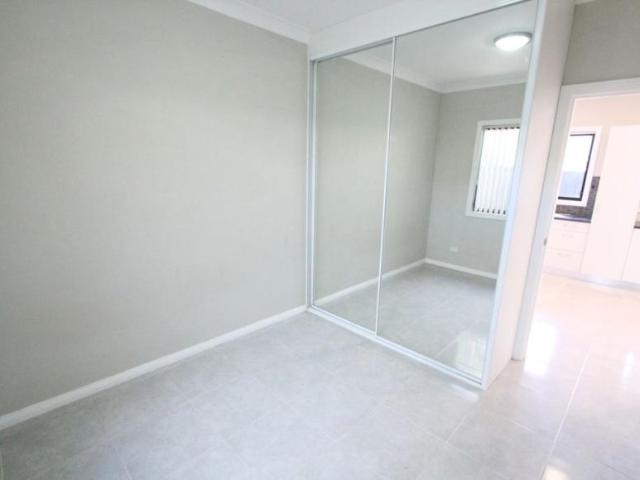 House 2 Bedroom For Rent Lurnea, NSW 550 ES105529418