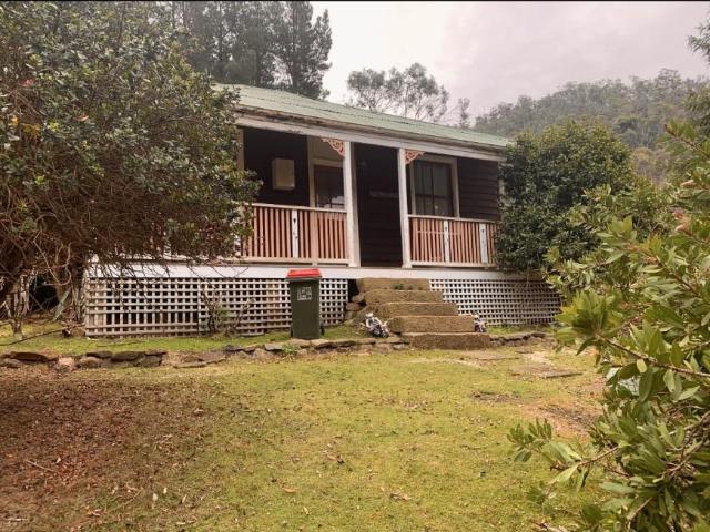 House 2 Bedroom For Rent MOLESWORTH TAS 430000 ES104947707