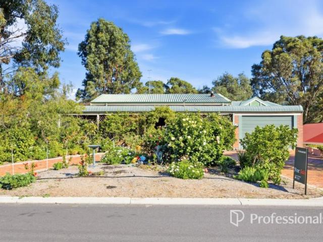 House 2 Bedroom For Rent Myalup WA ES105972816