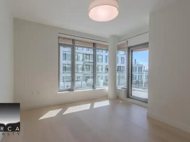 House 2 Bedroom For Rent North Vancouver BC 4300 ES105327007