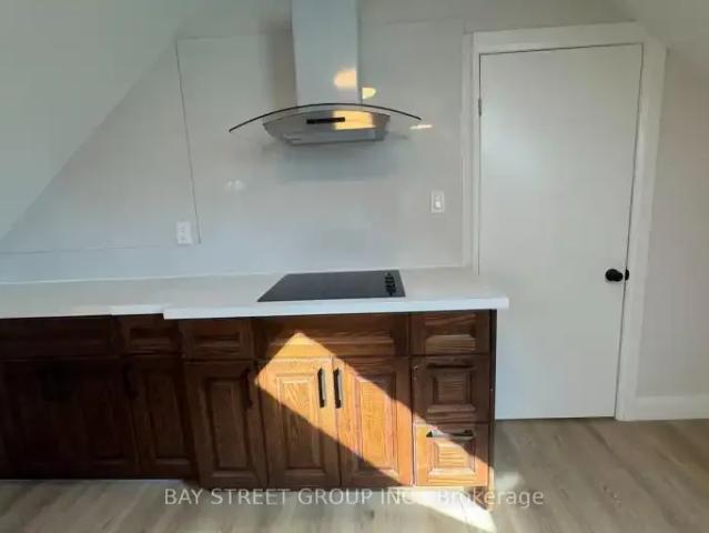 House 2 Bedroom For Rent Niagara Falls ON 1750 ES105654261