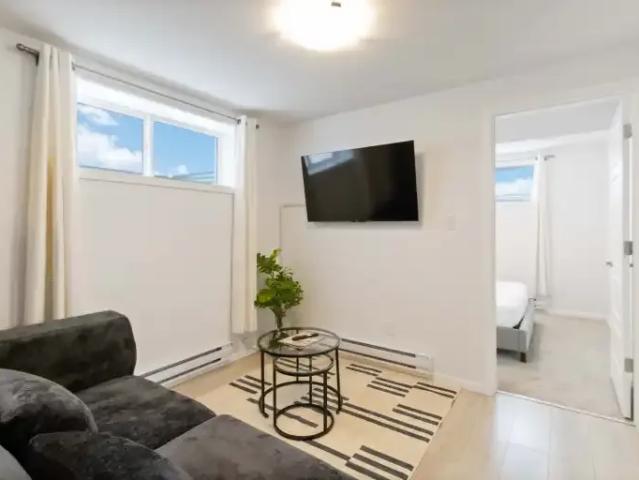 House 2 Bedroom For Rent Saskatoon SK 1450 ES105071828
