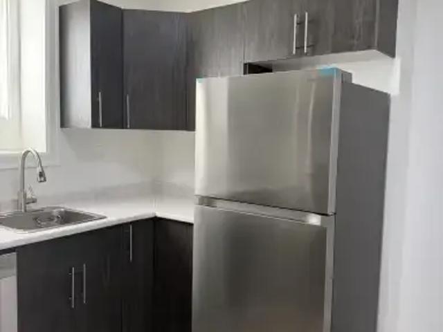 House 2 Bedroom For Rent Saskatoon SK 1300 ES102770901