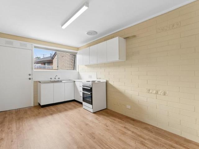 House 2 Bedroom For Rent Sunbury VIC 420 ES103597897