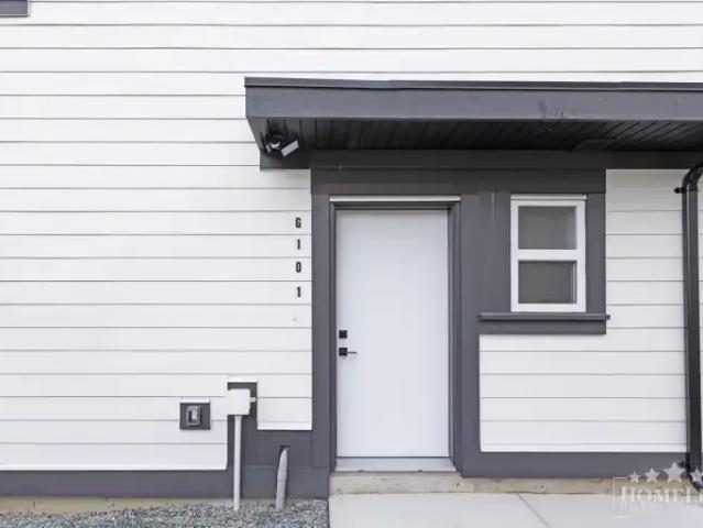 House 2 Bedroom For Rent Surrey BC 2400 ES105410734