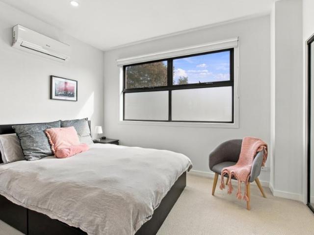 House 2 Bedroom For Rent Pascoe Vale VIC 699000 ES105881663
