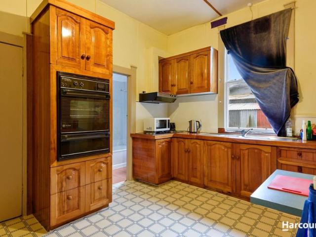 House 2 Bedroom For Rent Rosebery TAS 220000 ES106076504