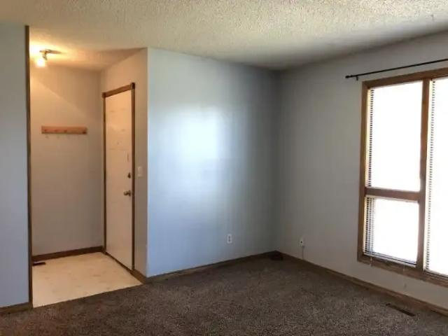 House 2 Bedroom For Rent Red Deer AB 1295 ES104470577