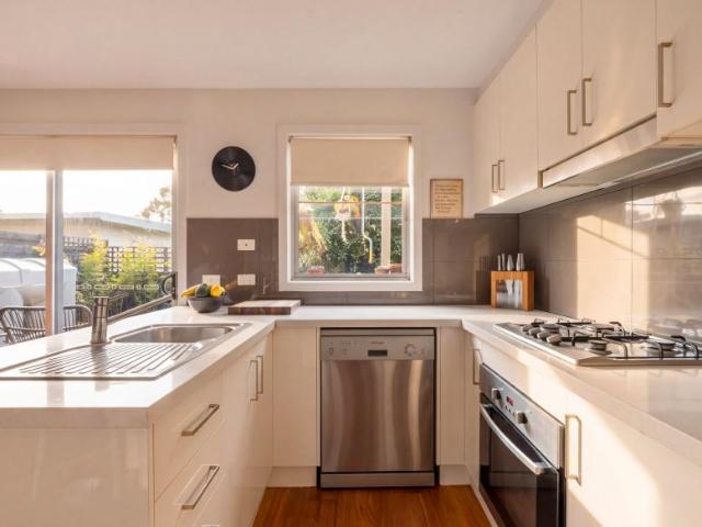 House 2 Bedroom For Rent Reservoir VIC 635000 ES105819739