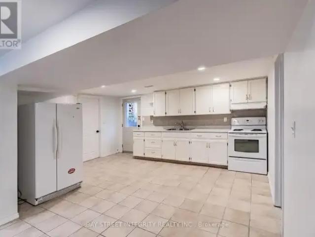 House 2 Bedroom For Rent Richmond Hill ON 1800 ES105119008