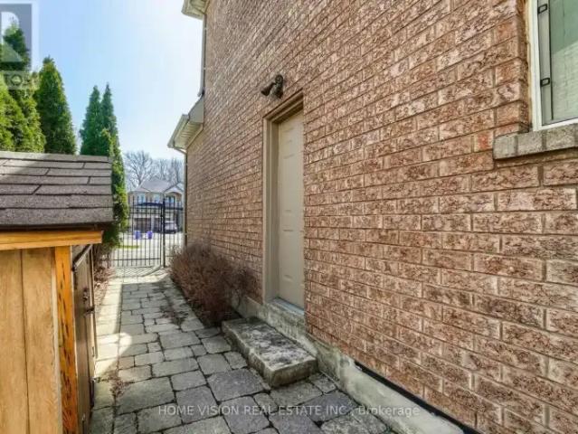 House 2 Bedroom For Rent Richmond Hill ON 2000 ES105118997