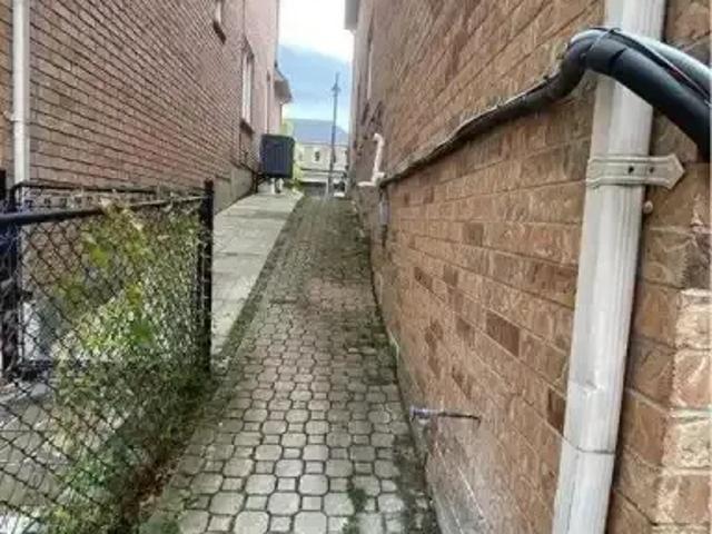 House 2 Bedroom For Rent Richmond Hill ON 2150 ELS104563623