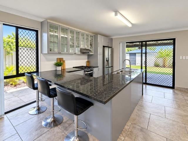 House 2 Bedroom For Rent Russell Island QLD 586000 ES105971717