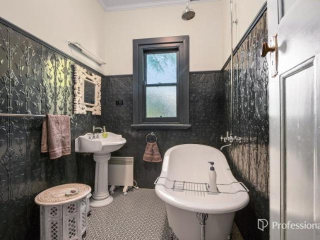 House 2 Bedroom For Rent Warburton VIC ES105972596