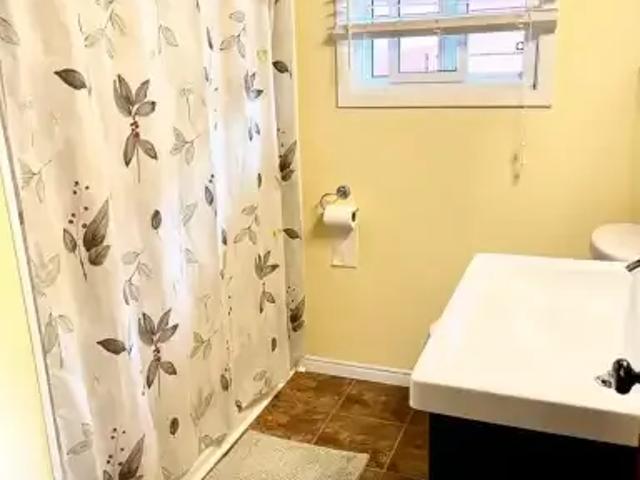 House 2 Bedroom For Rent Wasaga Beach ON 2200 ELS105135681